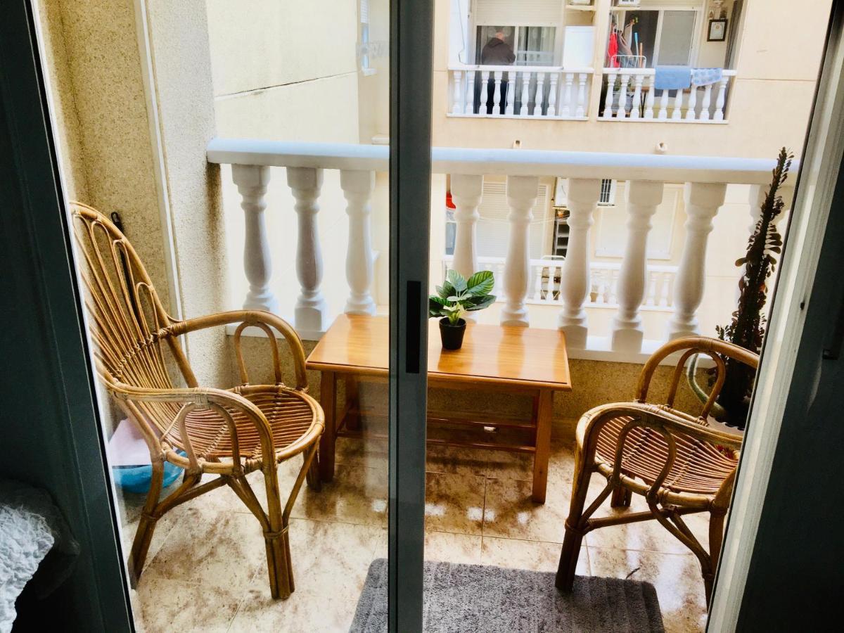 Compartido - Solo El Es Privado Séjour chez l'habitant Torrevieja